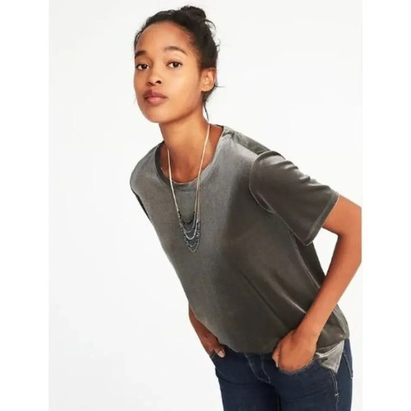 Old Navy Gray Boyfriend Velvet Short Sleeve Top S - Picture 1 of 5